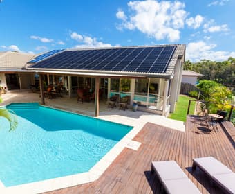 instalación de placas solares en villas